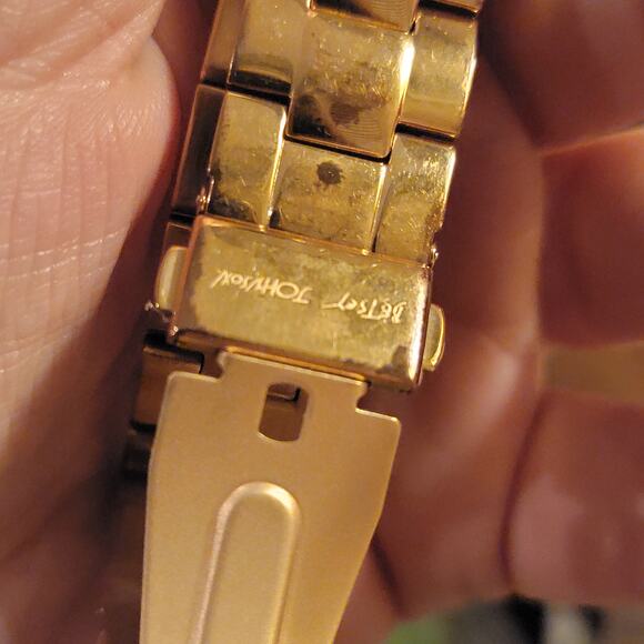 Vintage Watches Betsey Johnson Spiral Numerals Gold Case Japan Quartz BJ00460 - Picture 9 of 10